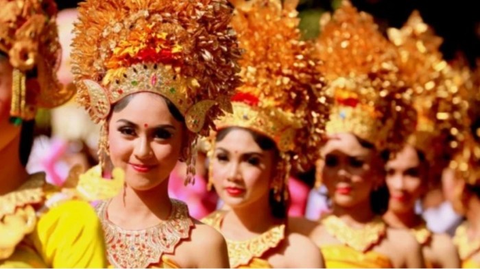 Indonesia tradisi budaya berlaku masih kebudayaan lifepal meski butuh biaya